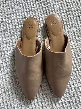 a new day Pointed Toe Mules Size 7 Nude Slip On Flats Minimalist